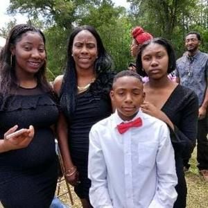 Meet your Posher, Renea